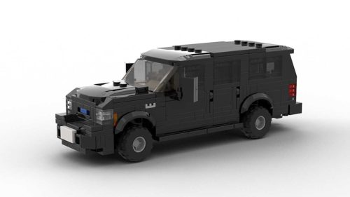 LEGO Ford Excursion FL model second angle