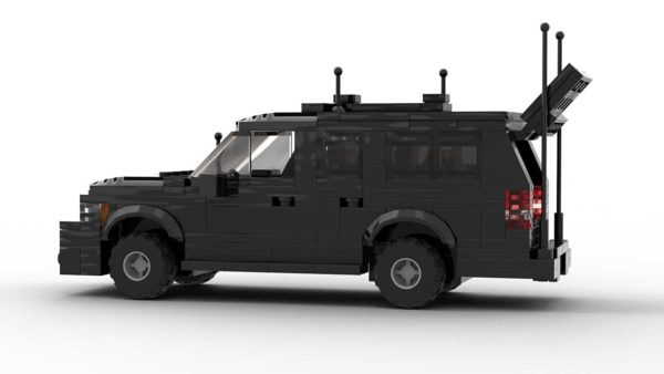 LEGO Chevrolet Suburban Secret Service Model With Opening Doors