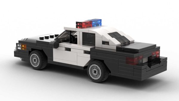 LEGO Chevrolet Caprice Police 96 Model Rear