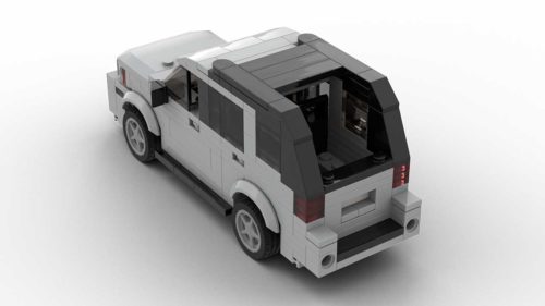 LEGO GMC Envoy XUV 05 model rear with opened tailgate